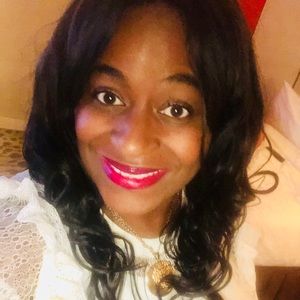 Meet your Posher, Veronica